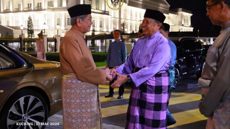 TYT, Toh Puan teruskan kunjungan Aidilfitri di kediaman Premier