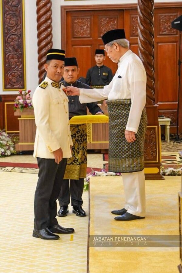 TYT kurnia pingat, darjah kebesaran pada 148 penerima