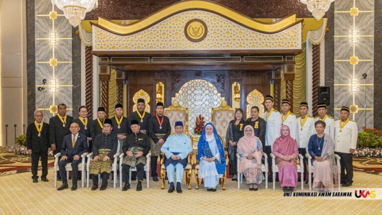 149 individu terima Darjah-Darjah Kebesaran Negeri Sarawak