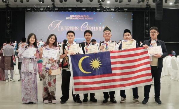Pelajar Sarawak harumkan nama negara, raih pelbagai anugerah GELOSEA 2026