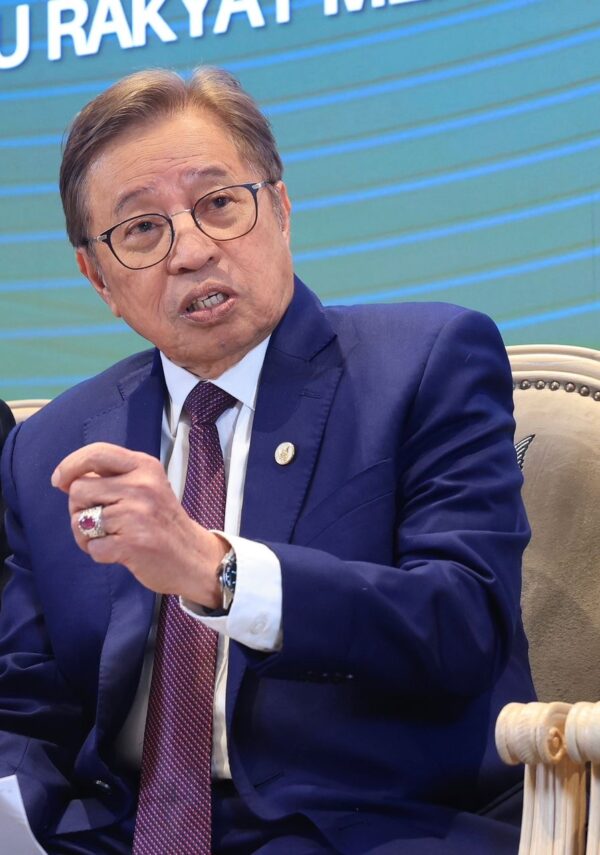 Sarawak peruntuk RM876.2 juta laksana bantuan khas, demi kesejahteraan rakyat