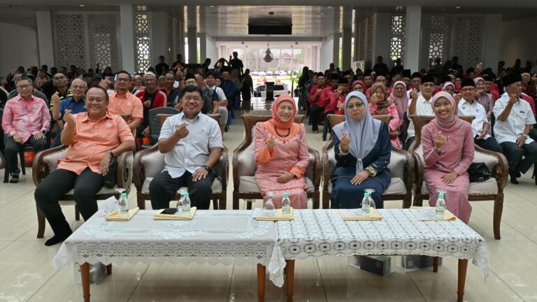320 ketua isi rumah terima sumbangan Ziarah Aidiladha