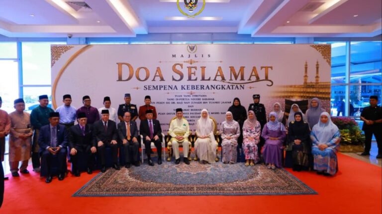 Tun Pehin Sri, isteri berangkat tunai ibadah haji
