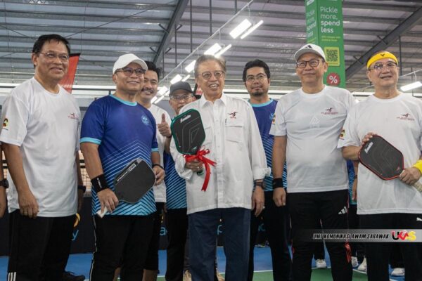 Perlawanan persahabatan pickleball perkukuhkan hubungan penjawat awam, GPS Backbenchers