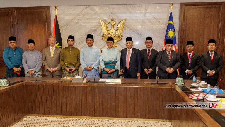 Premier Sarawak terima kunjungan hormat YWS, perkukuh agenda pembangunan wakaf