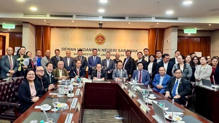 Niti Daun acara kemuncak Sambutan Gawai Dayak Peringkat Sarawak