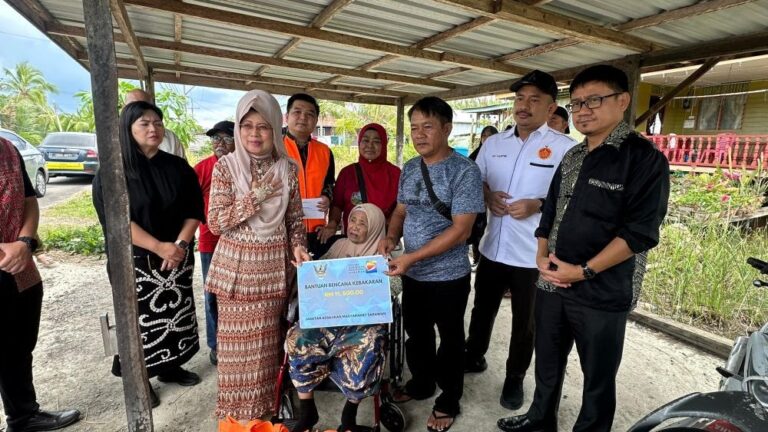 Mangsa kebakaran Kampung Bunut terima sumbangan