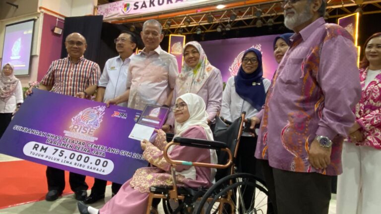 Kajian aliran trafik di Petra Jaya setiap 10 tahun