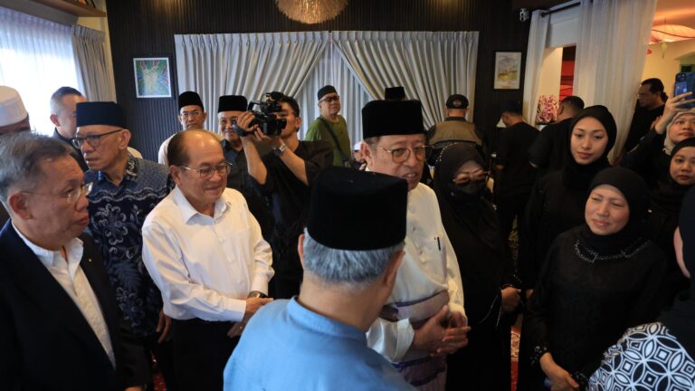 Abang Johari harap Nancy tabah, arwah suami beri semangat perjalanan kerjaya