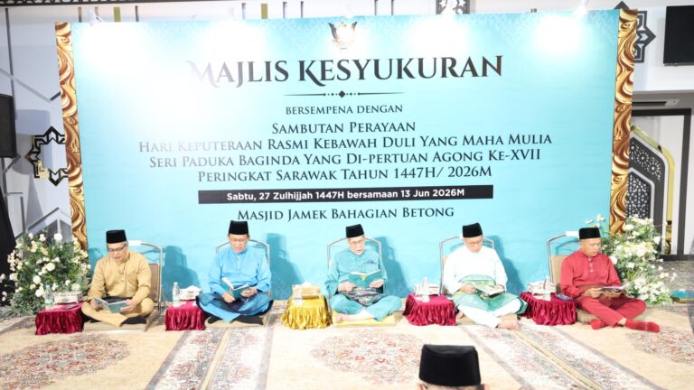 TYT Sarawak, isteri hadiri Majlis Kesyukuran Sambutan Ulang Tahun Keputeraan Rasmi Agong