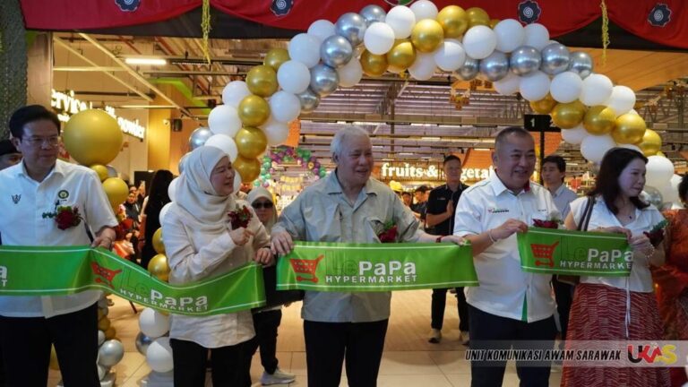 Pasar raya LePapa, Hotel Roxy kembangkan perniagaan ke Lawas
