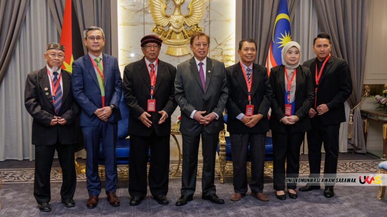 KOBAGUS rancang pembangunan perumahan di Bako