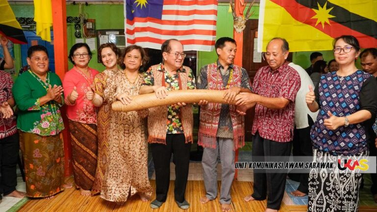 Uggah, Dr Richard terus bekerjasama demi rakyat dan pembangunan Bukit Saban