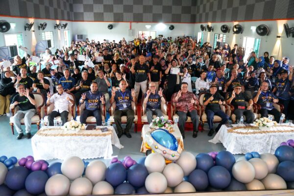 Sektor semikonduktor tawar gaji lumayan kepada graduan Sarawak