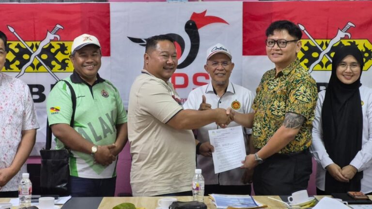 14 kampung terima kemudahan lampu solar