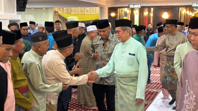 TYT, isteri hadiri Majlis Kesyukuran Hari Sarawak 2026