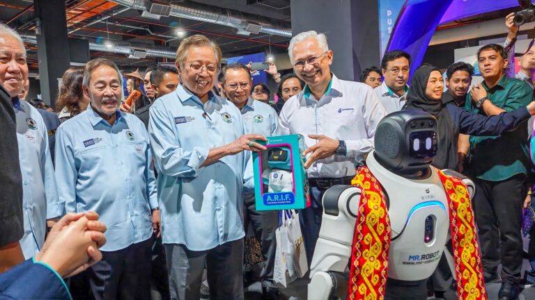 Pusat Sains Sarawak bantu lahirkan generasi STEM, lonjak ekonomi 2030