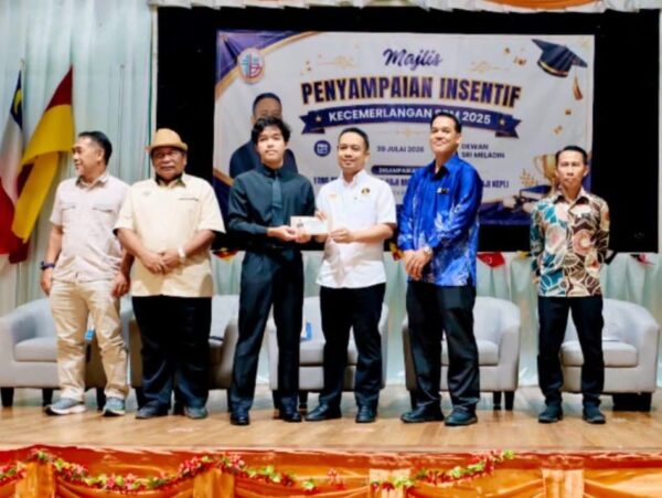 Jumlah pelajar SMK Beladin terima insentif meningkat