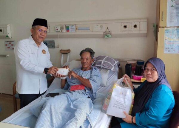 Mangsa serangan buaya terima bantuan