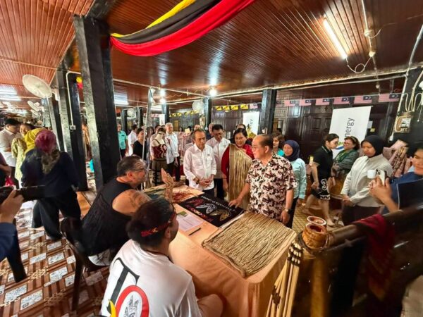 Sarawak berpotensi jadi pengeluar pewarna semula jadi bertaraf dunia