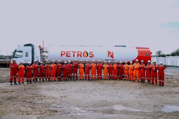 PETROS catat sejarah, selepas hampir 50 tahun minyak daratan Sarawak kembali mengalir