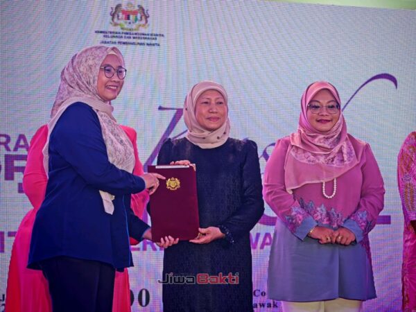 Lebih 27,000 ketua isi rumah wanita direkod di Sarawak