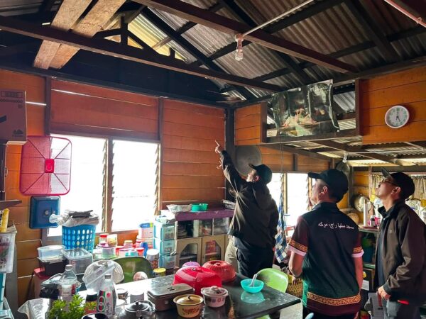 Rumah usang di Kampung Tellian Tradisi akan dibaik pulih