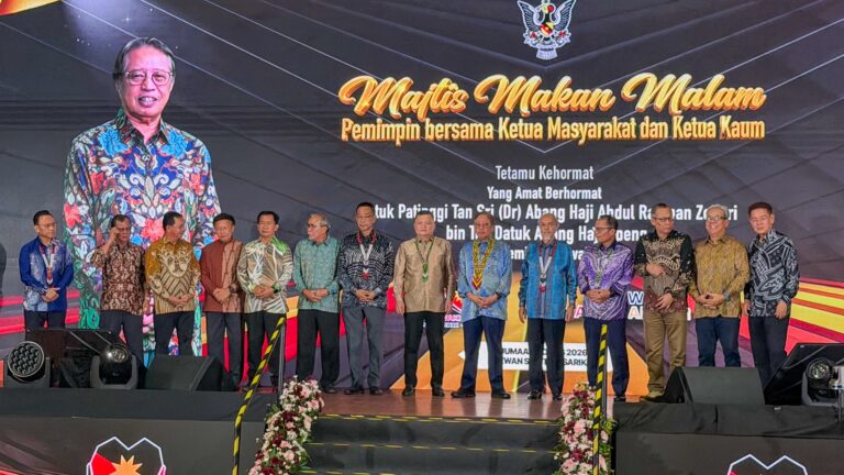 Premier Sarawak hadiri Majlis Makan Malam Pemimpin bersama KMKK