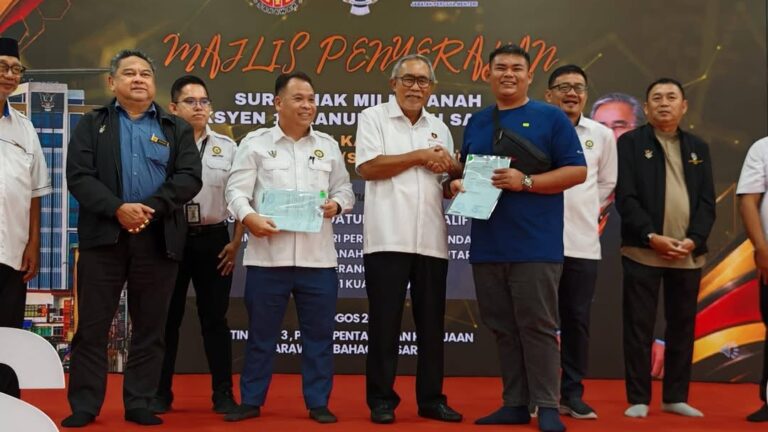 Kepentingan pemilik tanah dipelihara, 103 orang terima surat hak milik