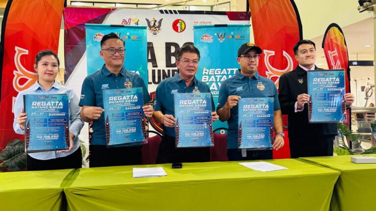 Regata Batang Kayan tawar hadiah lumayan