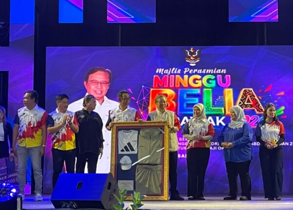 Sambutan Minggu Belia Sarawak 2026 catat pengiktirafan Malaysia Book of Records