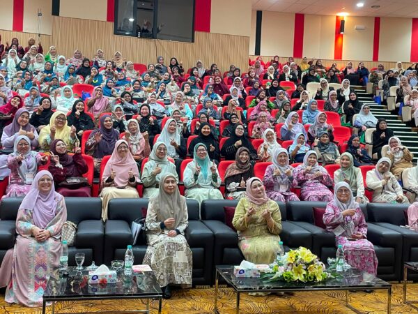 Institusi keluarga asas pembentukan masyarakat sejahtera – Hasidah