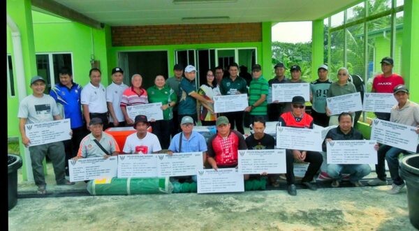 Bantuan perikanan bantu 18 penerima perluaskan projek ternakan ikan air tawar