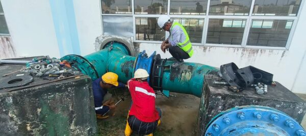 Gangguan bekalan air Sibu, lori tangki air dikerah ke kawasan terjejas