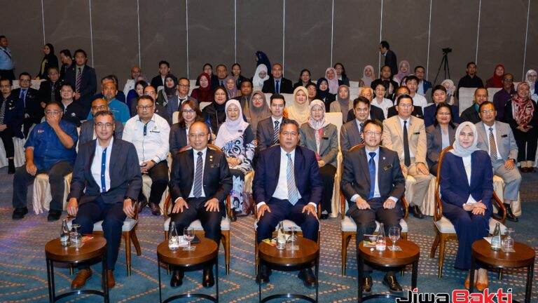 Pembangunan infrastruktur diseimbang bandar, luar bandar