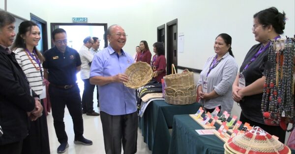 Pusat jualan kraf ttangan kampung perlu diwujudkan di Lawas