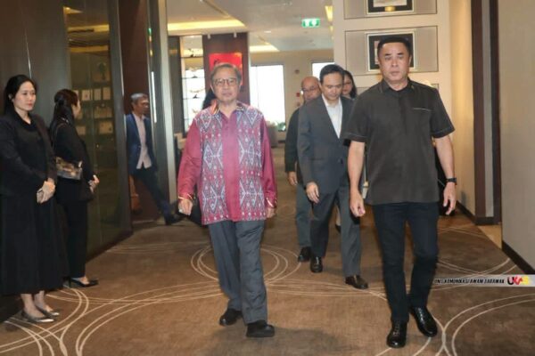Premier Sarawak mulakan lawatan kerja dua hari di Bangkok