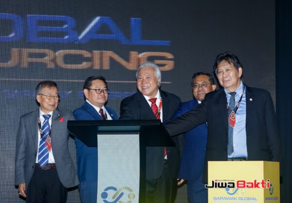 Sarawak sasarkan pelaburan kukuh syarikat tempatan