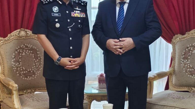 Awang Tengah terima kunjungan hormat Pesuruhjaya Polis Sarawak