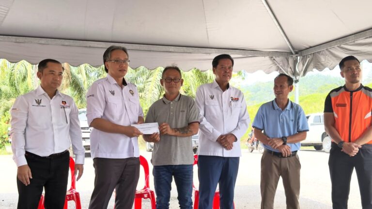 Mangsa kebakaran Rumah Padang Maleng terima bantuan