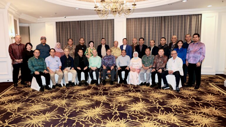 Perjumpaan rutin Premier bersama Ahli Parlimen, Senator GPS