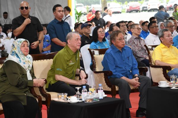 Pembubaran DUN pada Jumaat secara kebetulan – Abang Johari