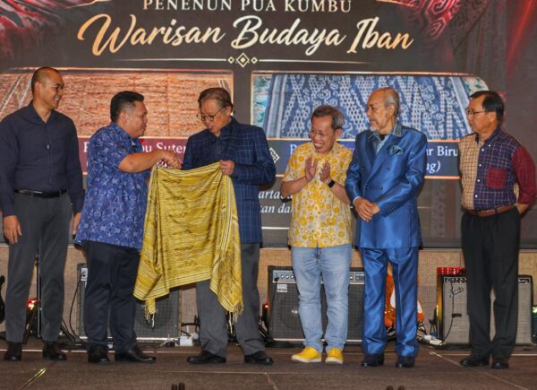 PRN Disember masih jangkaan, Abang Johari belum beri petunjuk tarikh bubar DUN