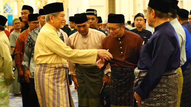 Tun Wan Junaidi, Abang Johari hadiri Majlis Kesyukuran Sambutan Hari Jadi TYT