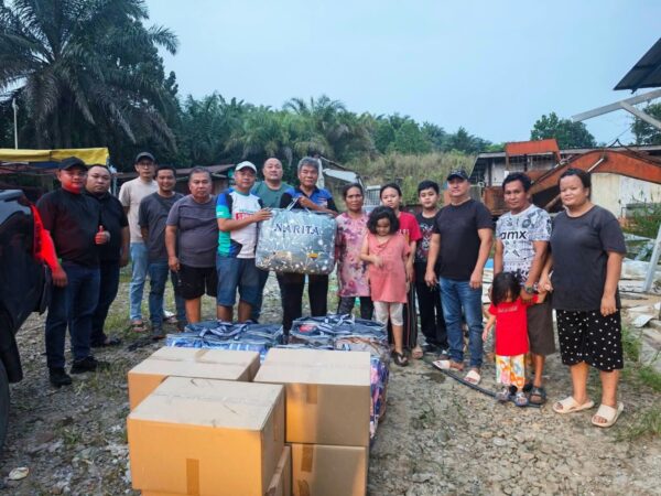Parti PBB Jepak bantu mangsa kebakaran Rumah Jam Arin