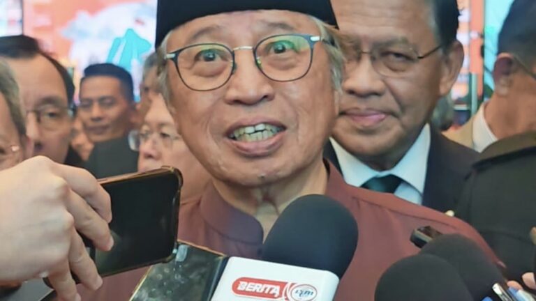 Sarawak rancang pelaburan pusat data pintar, kekalkan kawalan imigresen